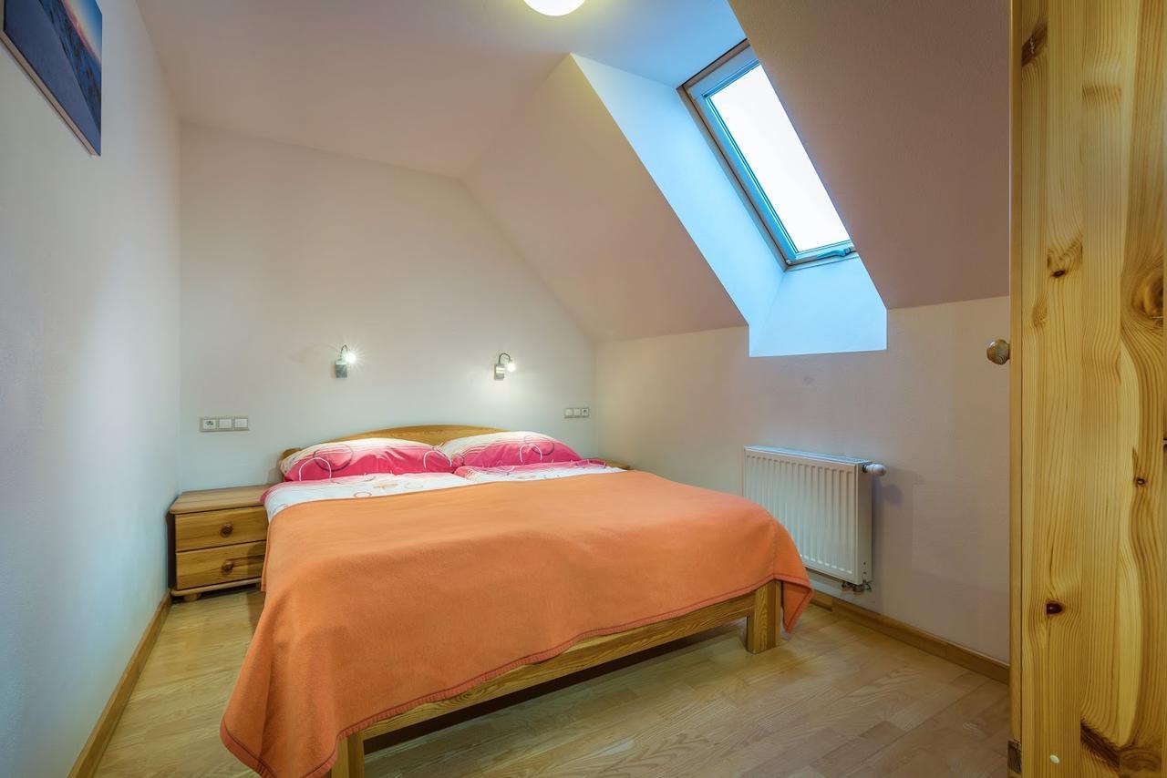 Guest House Privat Pod Lesom Pavčina Lehota Екстериор снимка